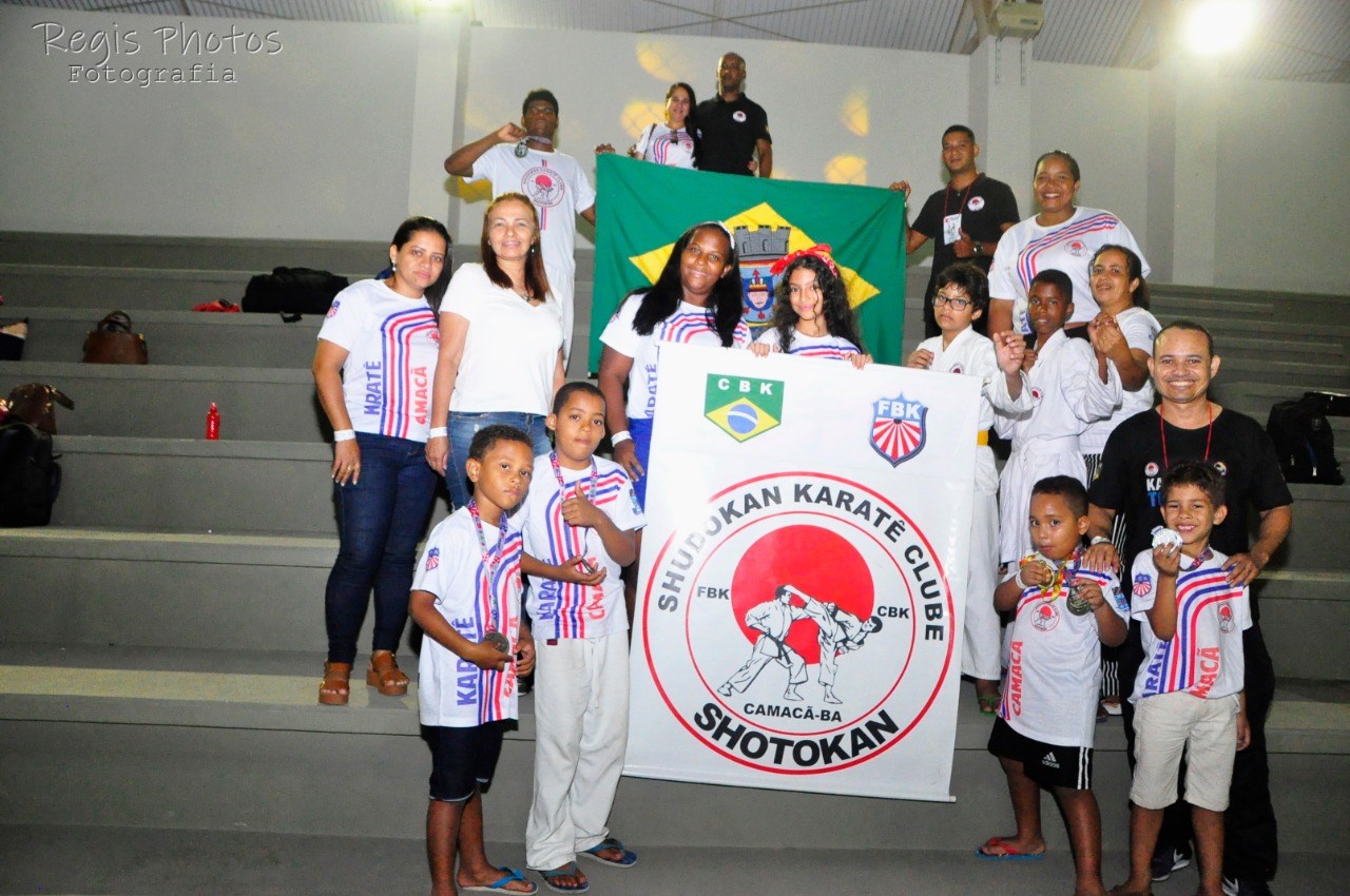 Camacã: Atletas conquistam medalhas na 10ª Copa Cacau de Karatê em Porto Seguro com apoio da Prefeitura